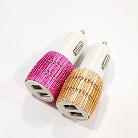 Автомобильное зарядное устройство USB x 2 "Ребристая" 1A/2.1A Автомобильное зарядное устройство USB x 2 "Ребристая" 1A/2.1A