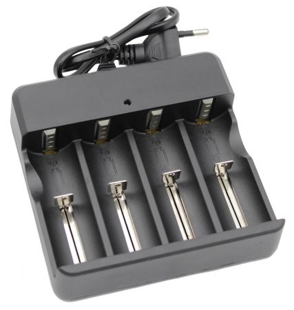 Зарядное устройство для аккумуляторов 4x18650 и др. / от сети / 3027