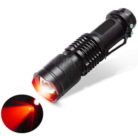Фонарь K11-XPE(Red), 1хАА/1x14500, 1 РЕЖИМ, zoom, зажим